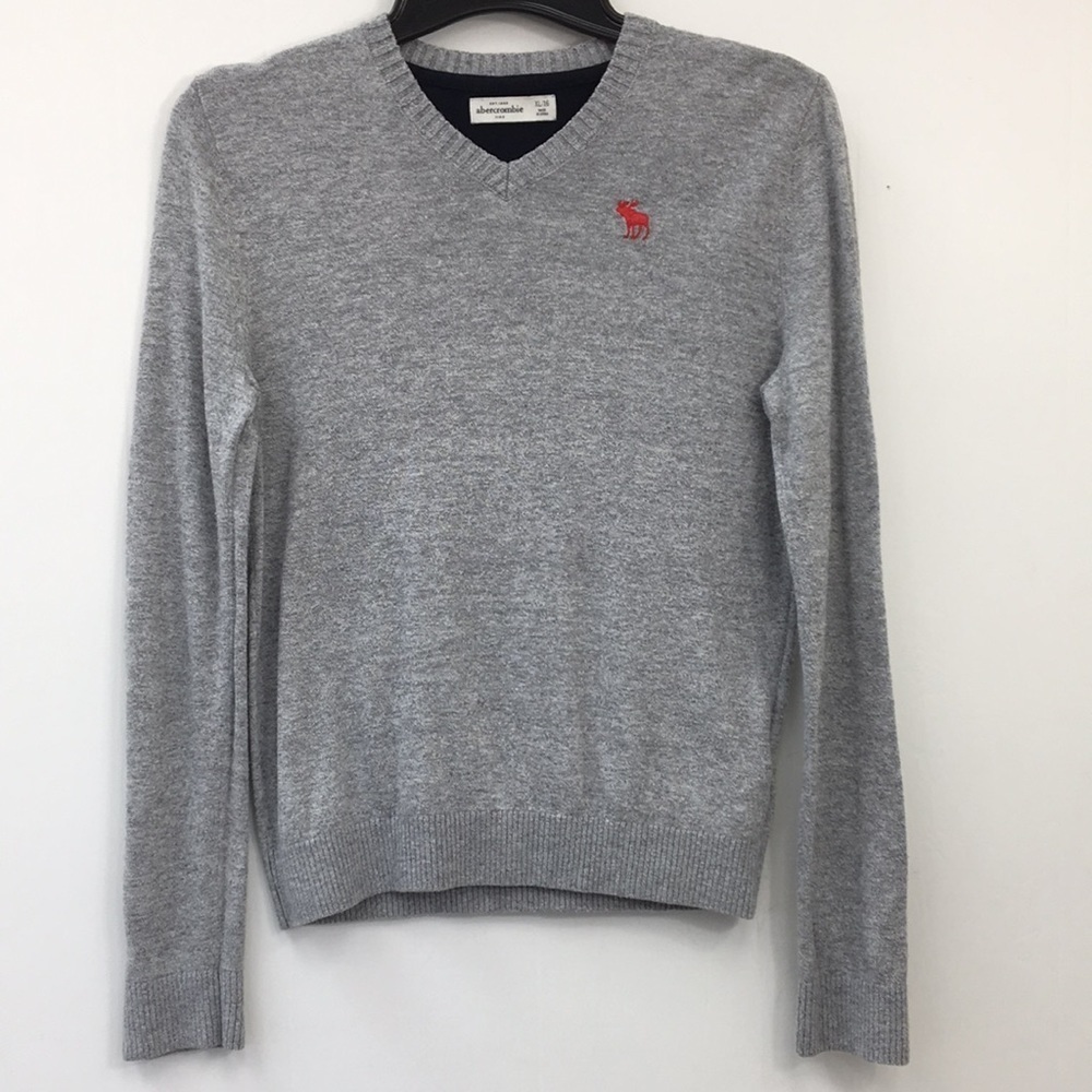 Abercrombie Kids V-Neck Cotton Blend Gray Sweater Size XL GREAT Used Condition